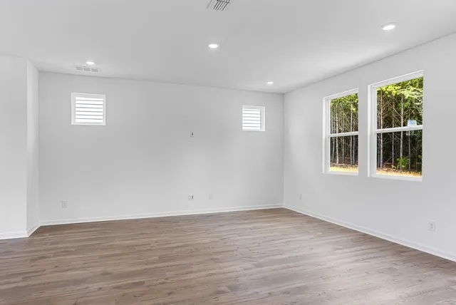 $357,990 | 213 Groveton Court, Euharlee, GA 30145