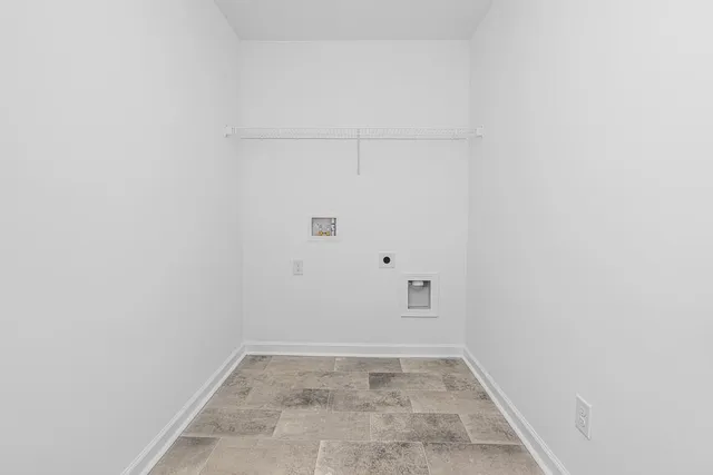 $357,990 | 213 Groveton Court, Euharlee, GA 30145