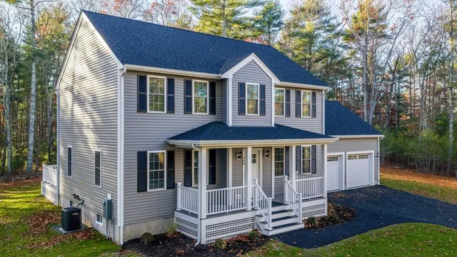 $799,000 | 490 High Street, Rochester, MA 02770