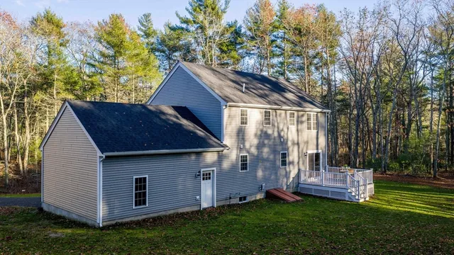 $799,000 | 490 High Street, Rochester, MA 02770