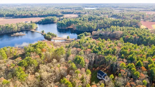 $799,000 | 490 High Street, Rochester, MA 02770