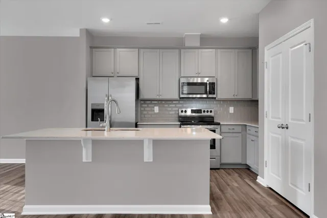 $230,000 | 290 East Compass Way, Easley, SC 29640