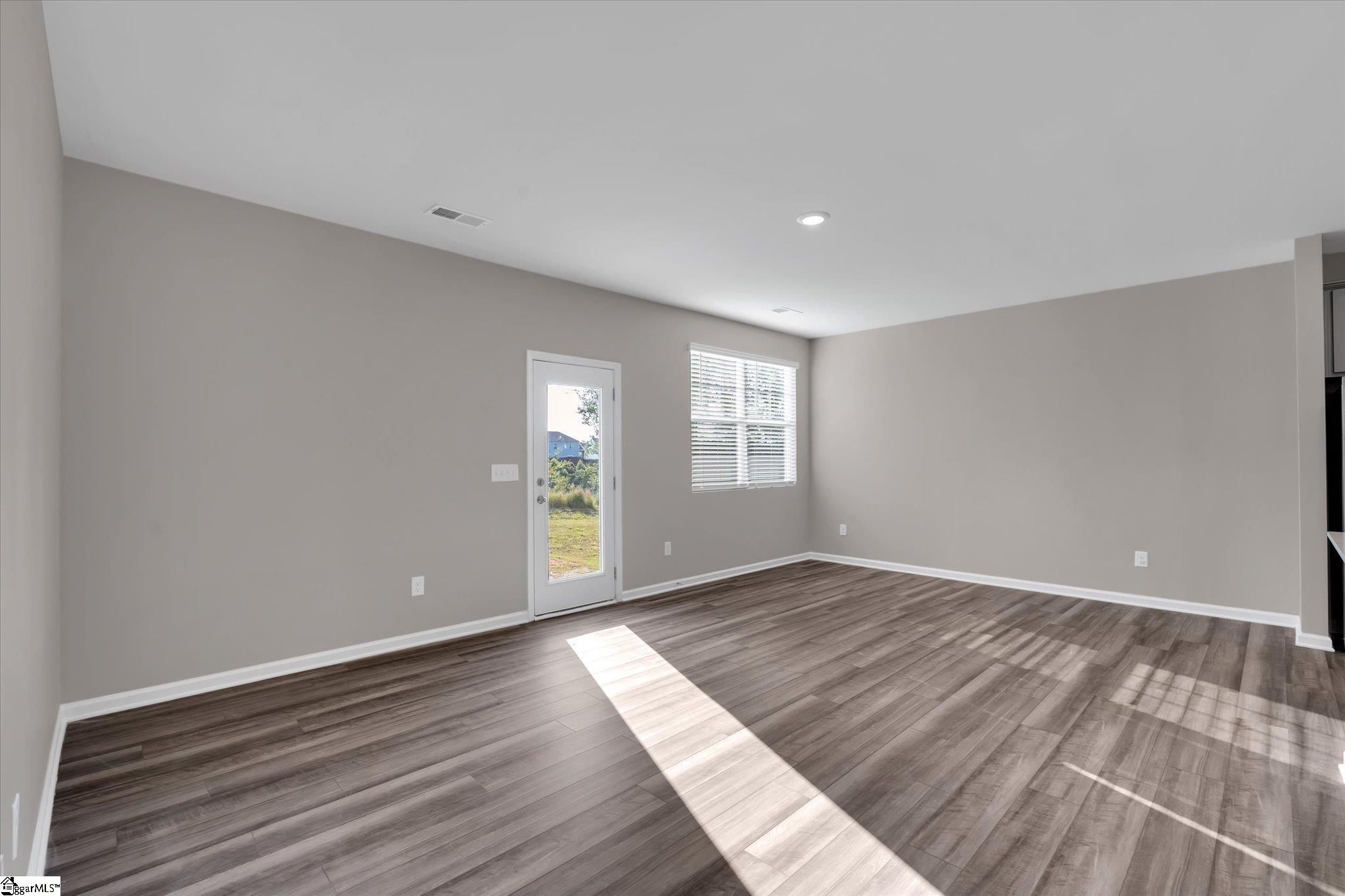 290 East Compass Way Easley, SC 29640 - Photo 9 of 23