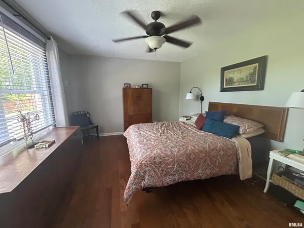 $275,000 | 1 Sarah Avenue, Springfield, IL 62703