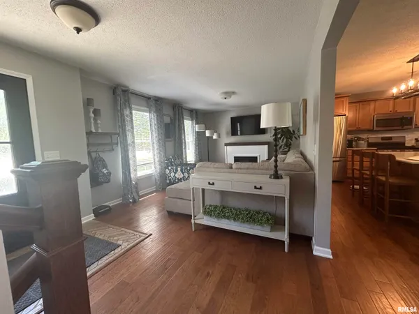$275,000 | 1 Sarah Avenue, Springfield, IL 62703