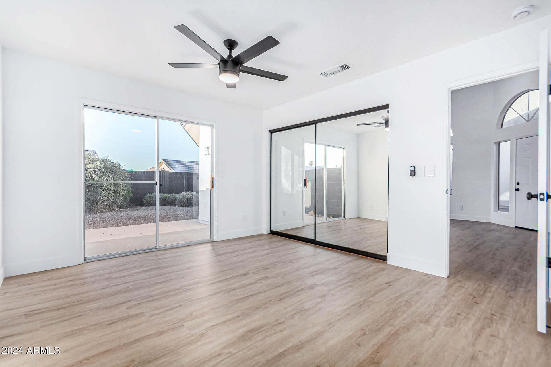 1650 East Darrel Road Phoenix, AZ 85042 - Photo 11 of 31 0021-21-Darrel
