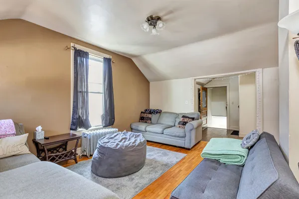 $265,000 | 514 West Irving Avenue, Oshkosh, WI 54901