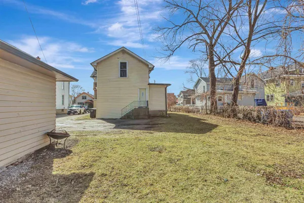 $265,000 | 514 West Irving Avenue, Oshkosh, WI 54901