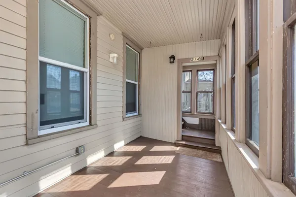 $265,000 | 514 West Irving Avenue, Oshkosh, WI 54901