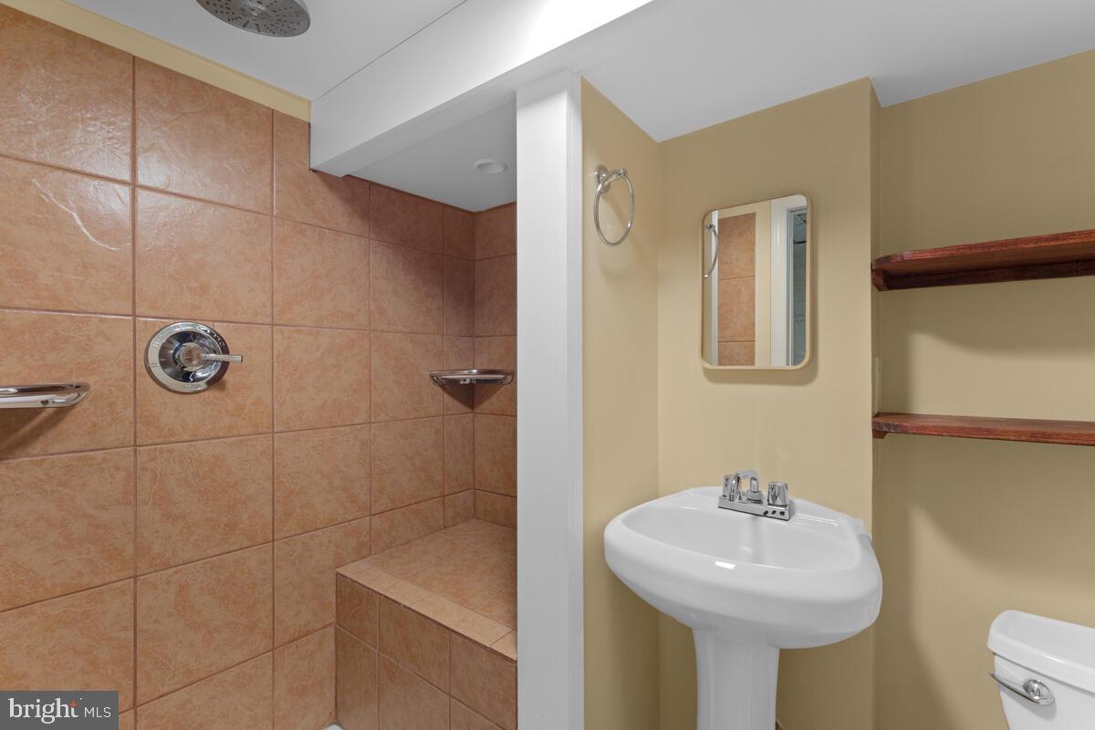 8402 Cedar Street Silver Spring, MD 20910 - Photo 36 of 41 Gallery Image 36