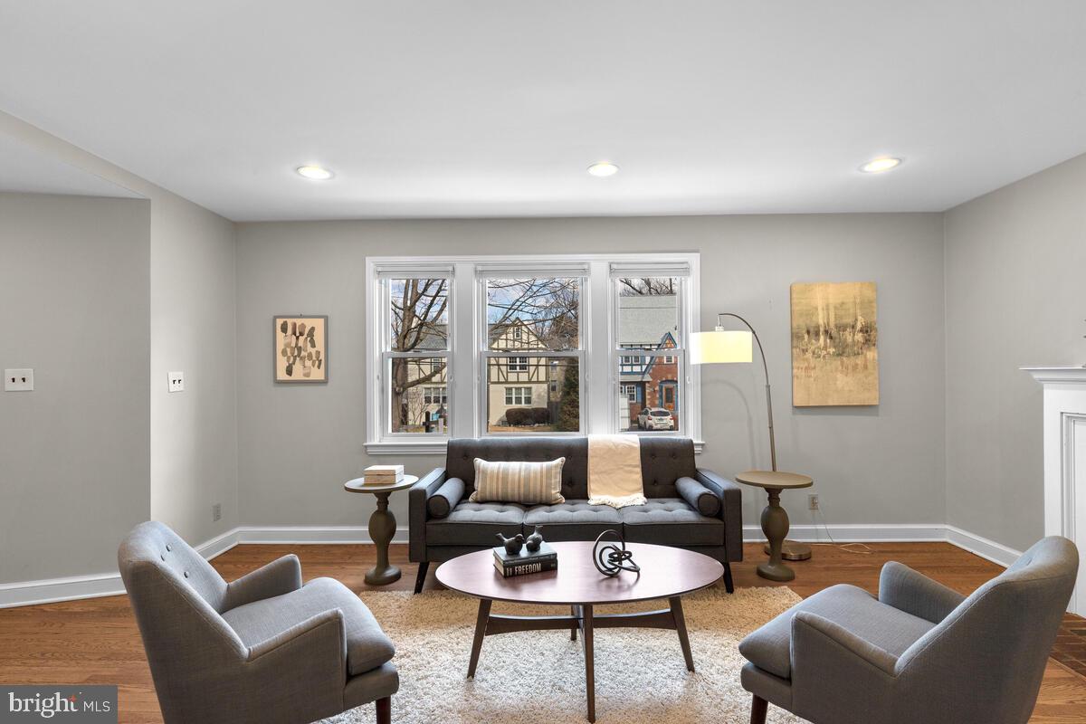 8402 Cedar Street Silver Spring, MD 20910 - Photo 9 of 41 Gallery Image 9