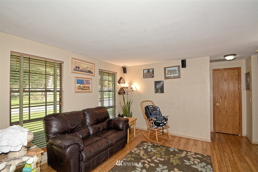 13004 Roosevelt Road Snohomish, WA 98290 - Photo 8 of 21