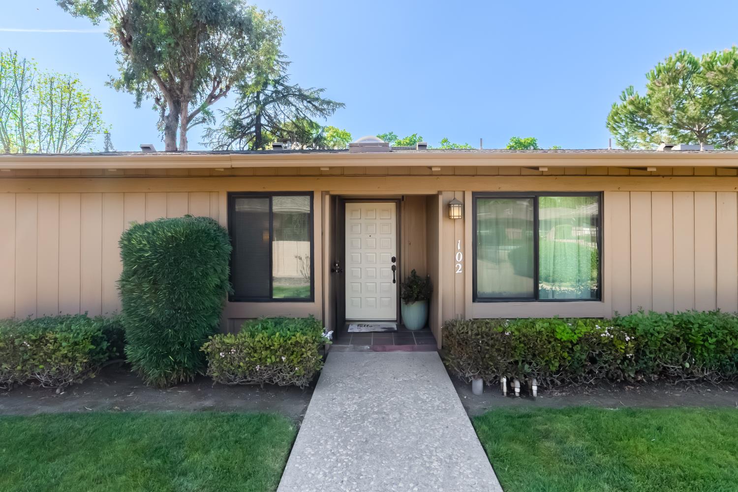 1077 Rivara Road, Unit 102 Stockton, CA 95207 - Photo 4 of 27