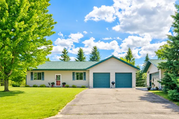 $374,900 | 3755 Fox Lane, Pequot Lakes, MN 56472