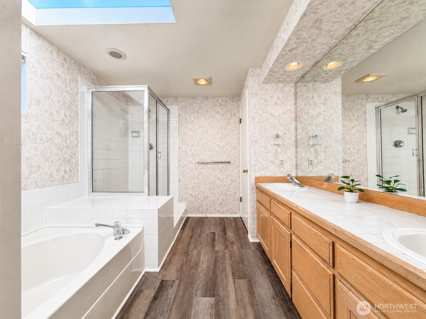 2009 Mill Pointe Drive Southeast Bothell, WA 98012 - Photo 36 of 40