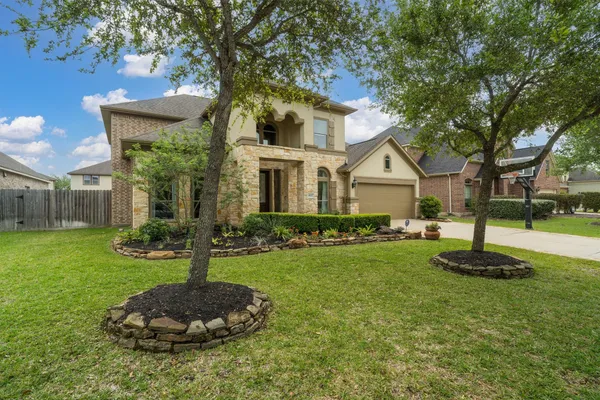 $599,900 | 4627 La Escalona Drive, League City, TX 77573