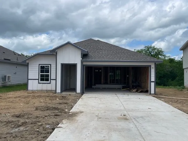 $241,315 | 1272 Hickory Grove Street, Brenham, TX 77833