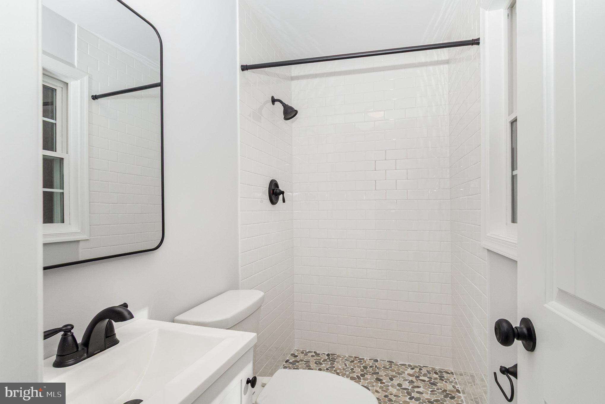 606 Southgate Road Aberdeen, MD 21001 - Photo 21 of 31 Primary bathroom