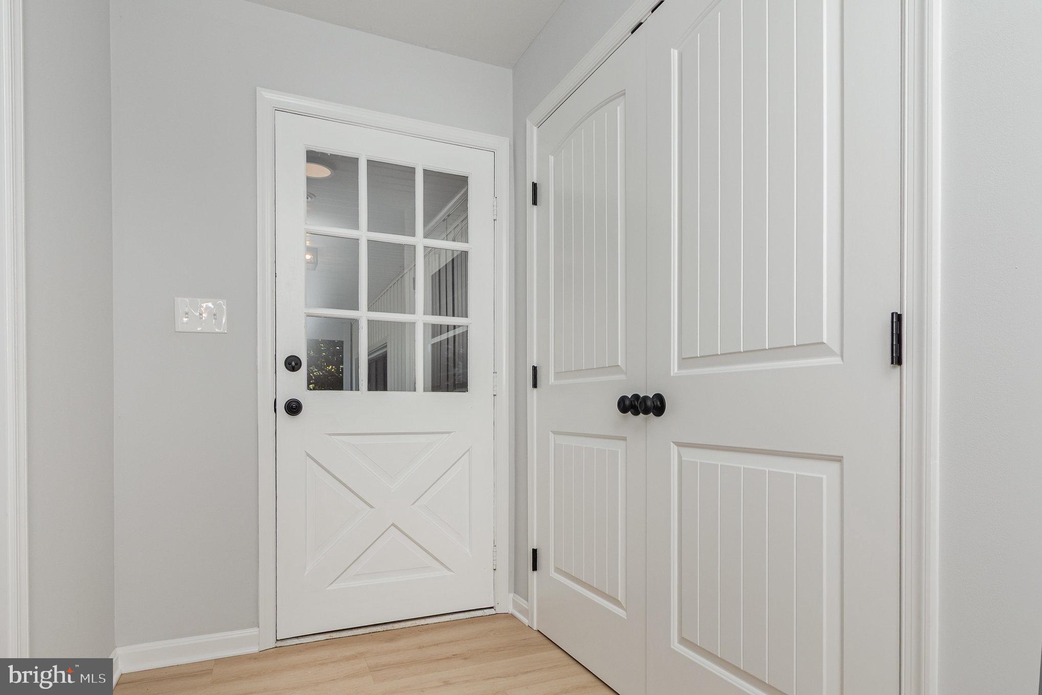 606 Southgate Road Aberdeen, MD 21001 - Photo 7 of 31 Foyer/entryway