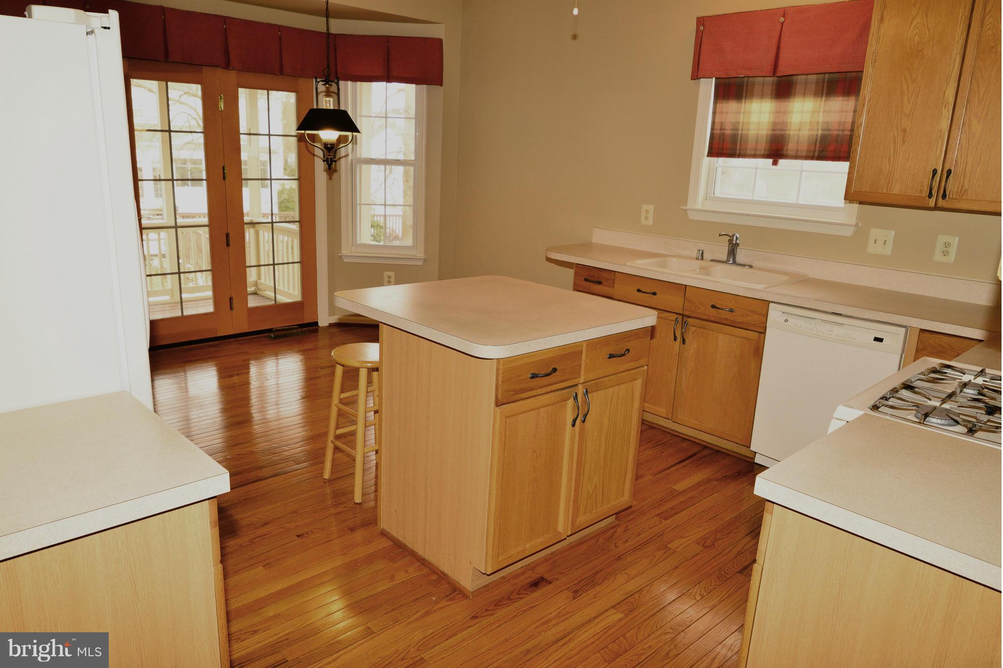 1946 Timber Grove Road Frederick, MD 21702 - Photo 5 of 22 Kitchen