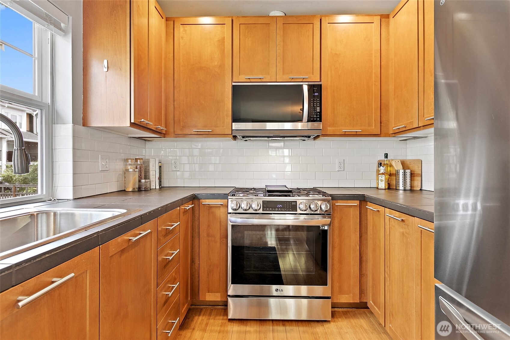 3253 Southwest Raymond Street Seattle, WA 98126 - Photo 12 of 35 Gallery Image 12