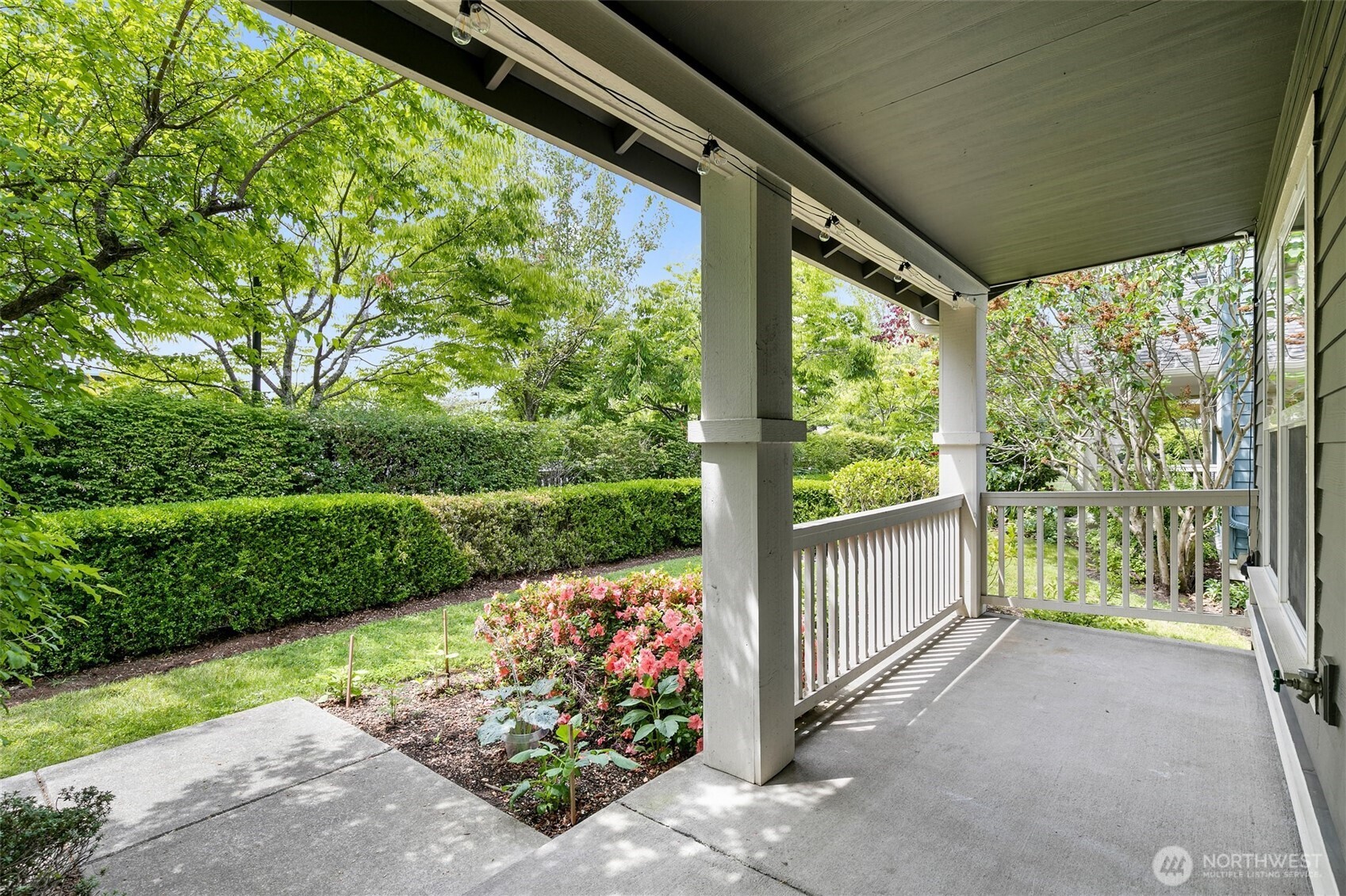 3253 Southwest Raymond Street Seattle, WA 98126 - Photo 3 of 35 Gallery Image 3