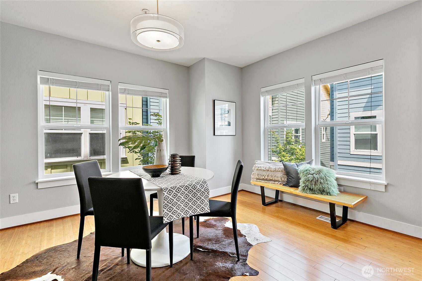 3253 Southwest Raymond Street Seattle, WA 98126 - Photo 8 of 35 Gallery Image 8
