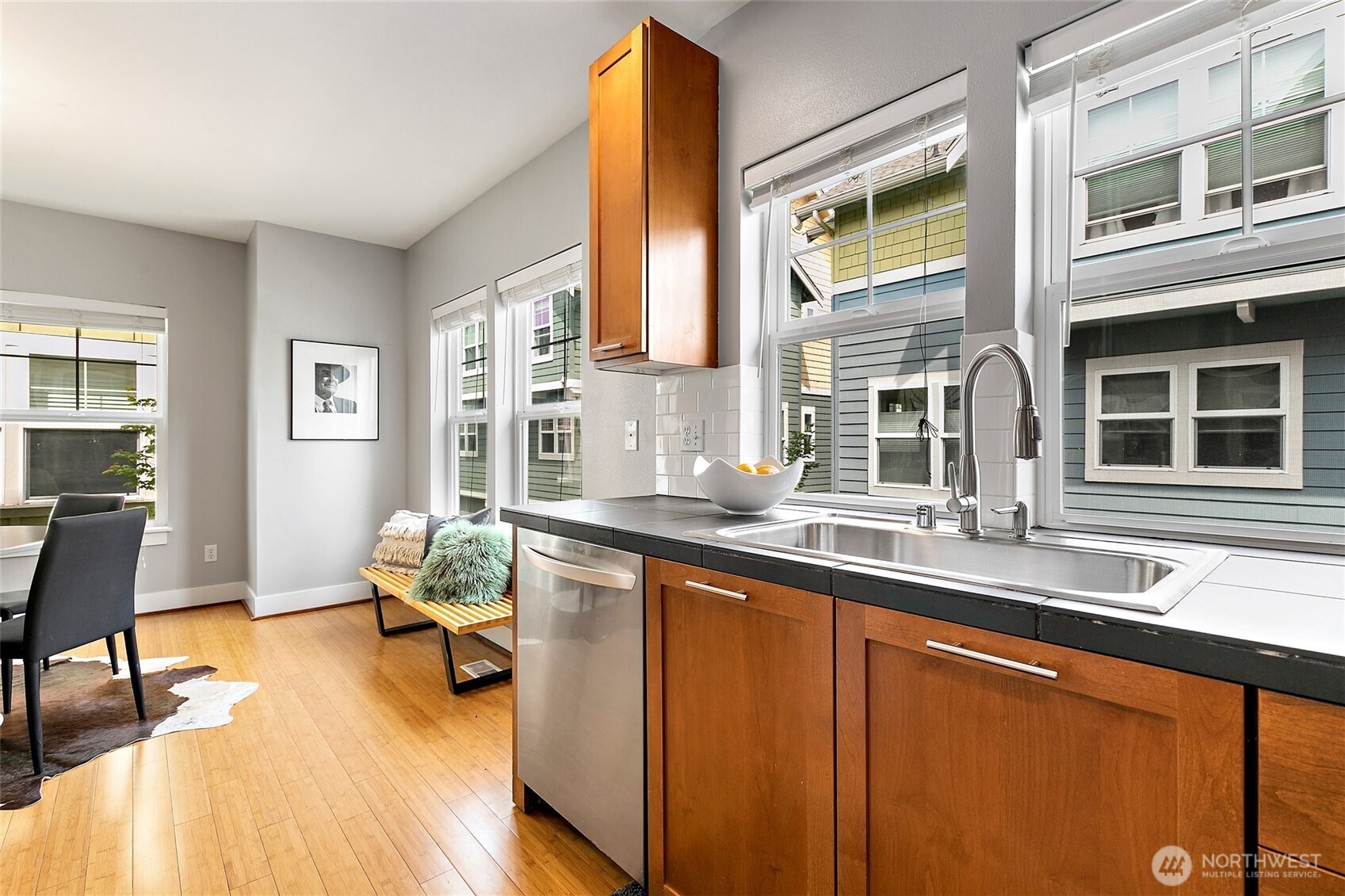 3253 Southwest Raymond Street Seattle, WA 98126 - Photo 10 of 35 Gallery Image 10