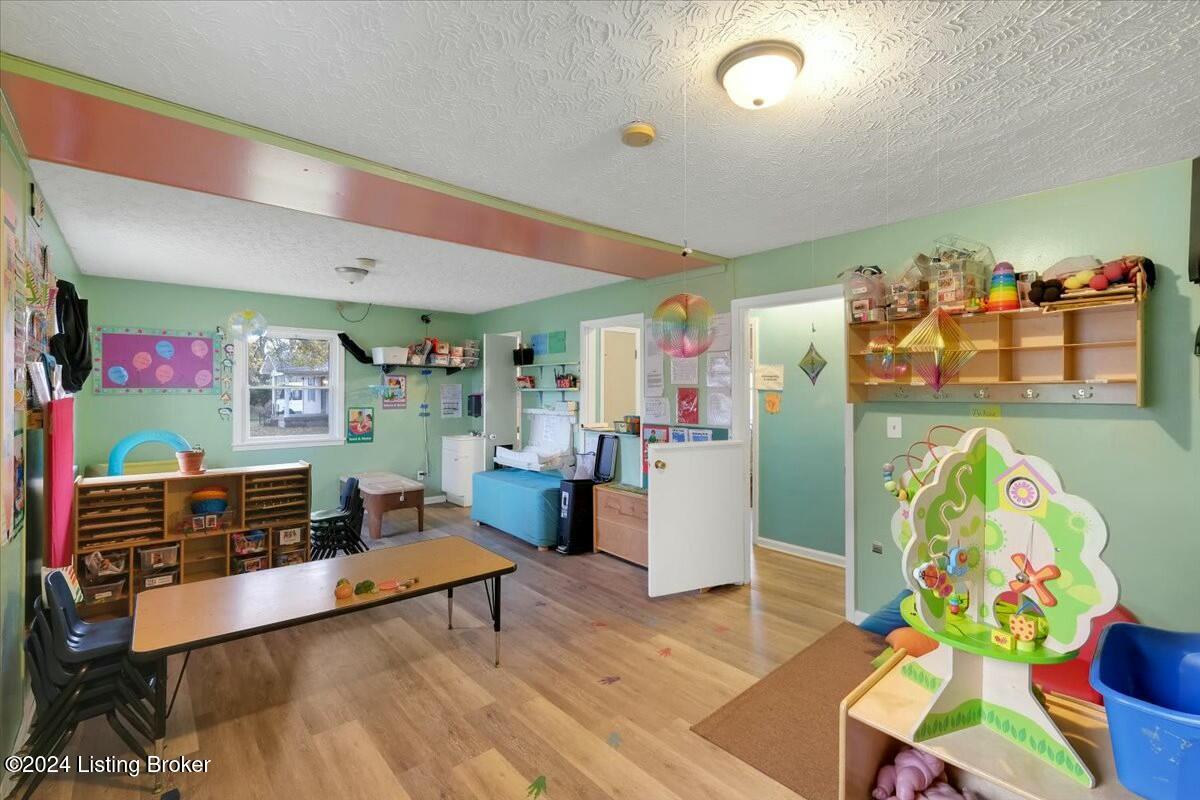 3701 East Blue Lick Road Louisville, KY 40229 - Photo 10 of 19 tempImage26fvnB