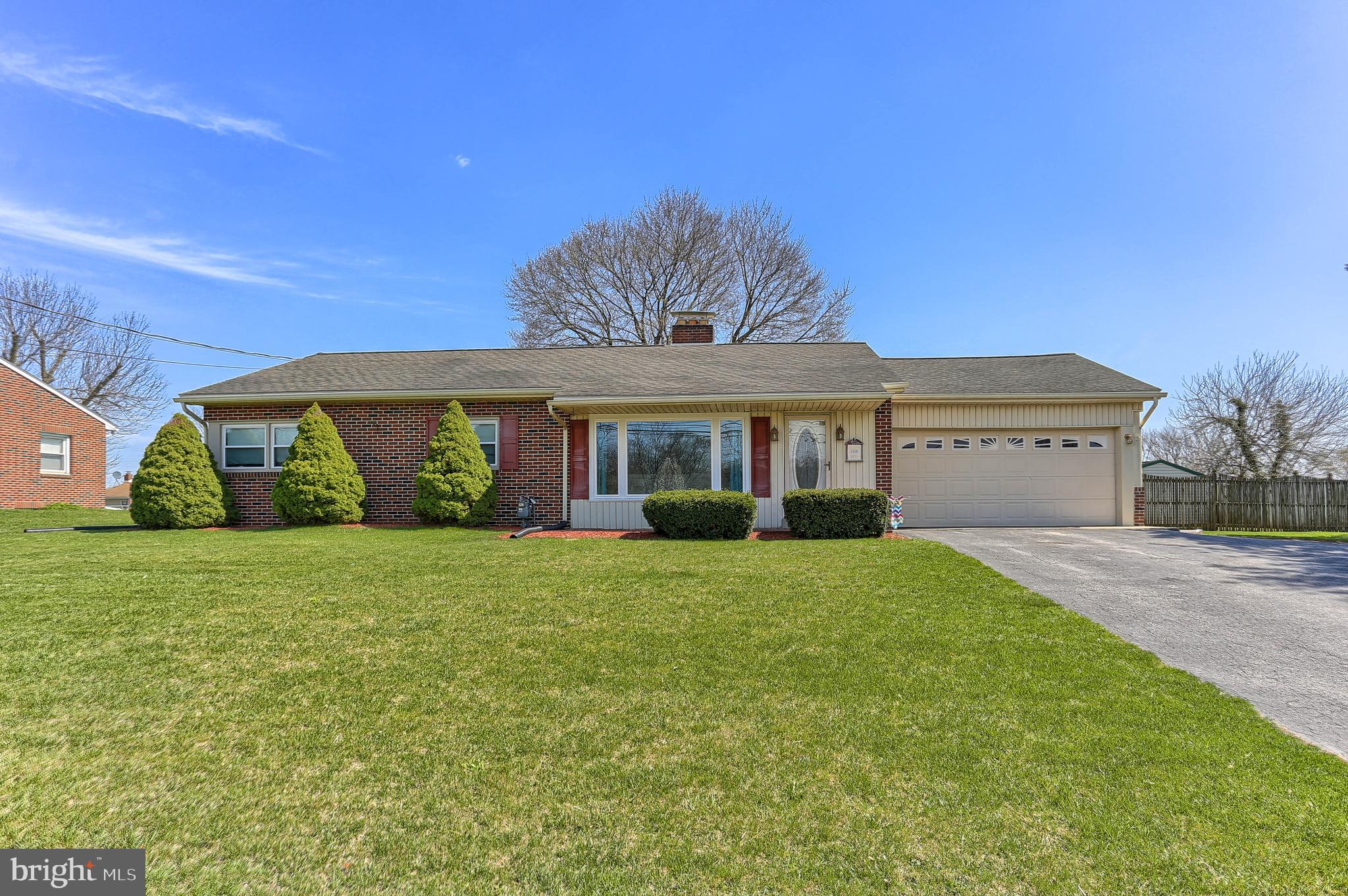 1118 Hanover Road York, PA 17408 - Photo 1 of 31