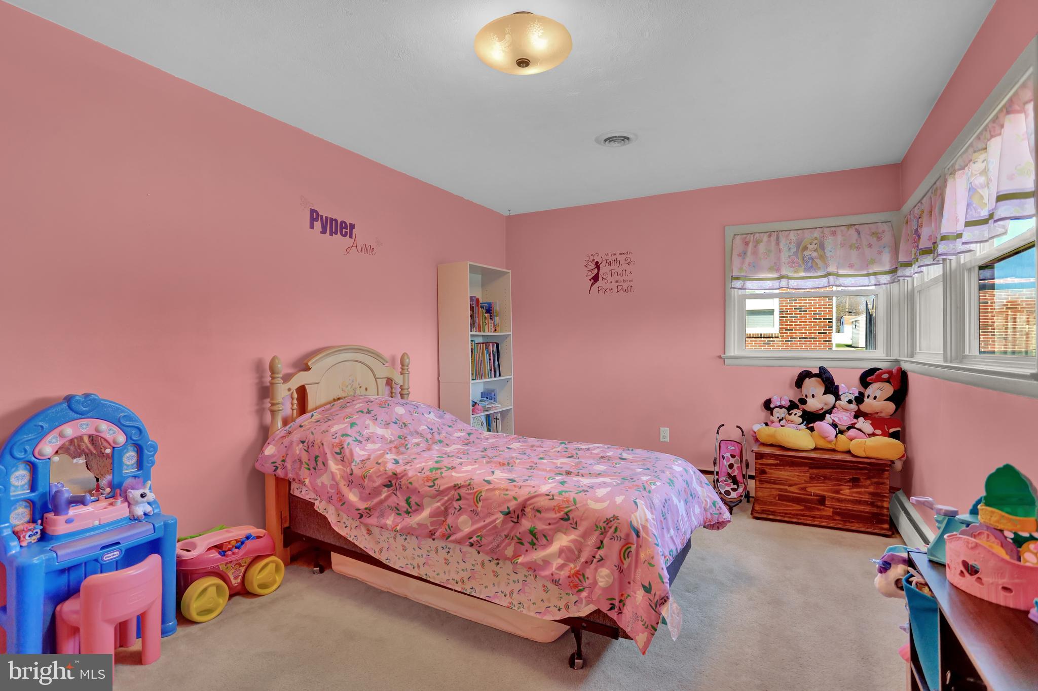 1118 Hanover Road York, PA 17408 - Photo 19 of 31