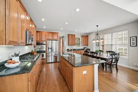 $1,399,000 | 1662 Constitution Drive, Glenview, IL 60026