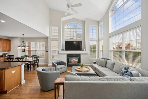 $1,399,000 | 1662 Constitution Drive, Glenview, IL 60026