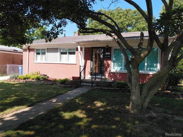 $235,000 | 130 Shotka Street, Westland, MI 48186