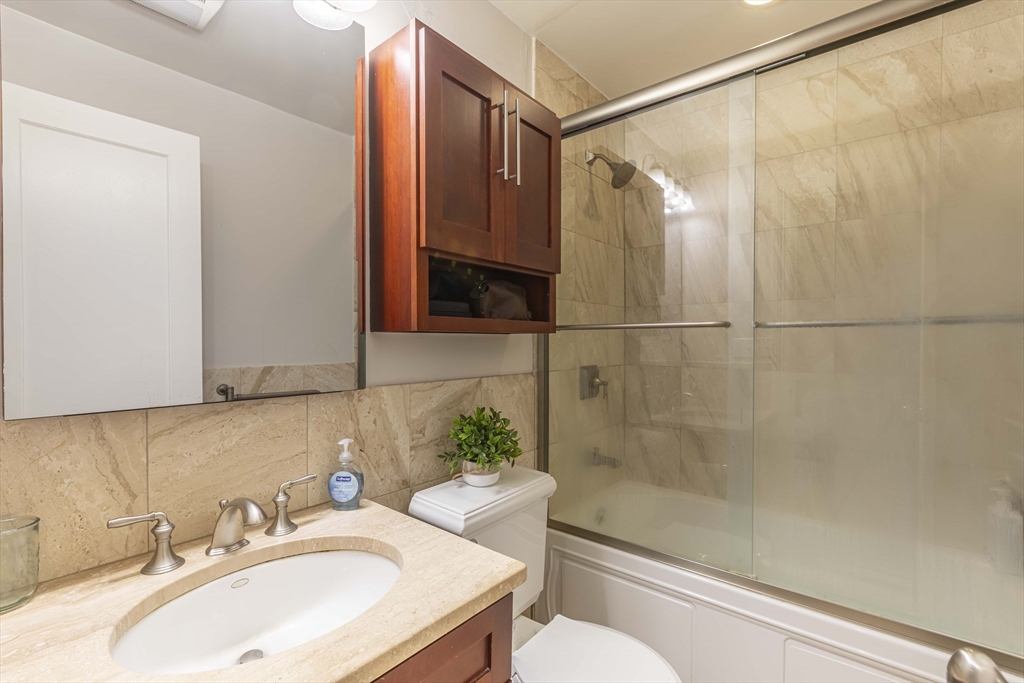 52 Cooper Street, Unit 1 Boston, MA 02113 - Photo 7 of 12