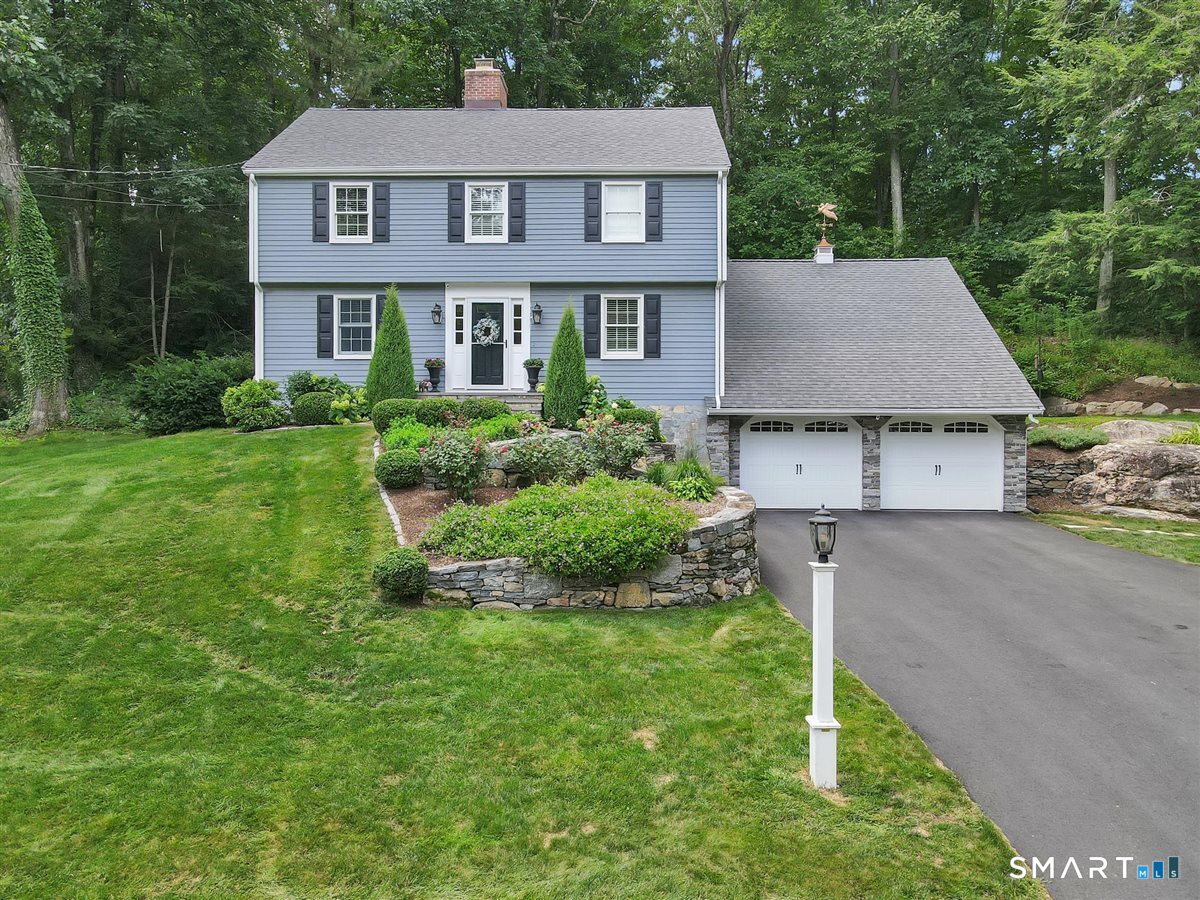 32 Stonepost Road Glastonbury, CT 06033 - Photo 1 of 1 Gallery Image 1