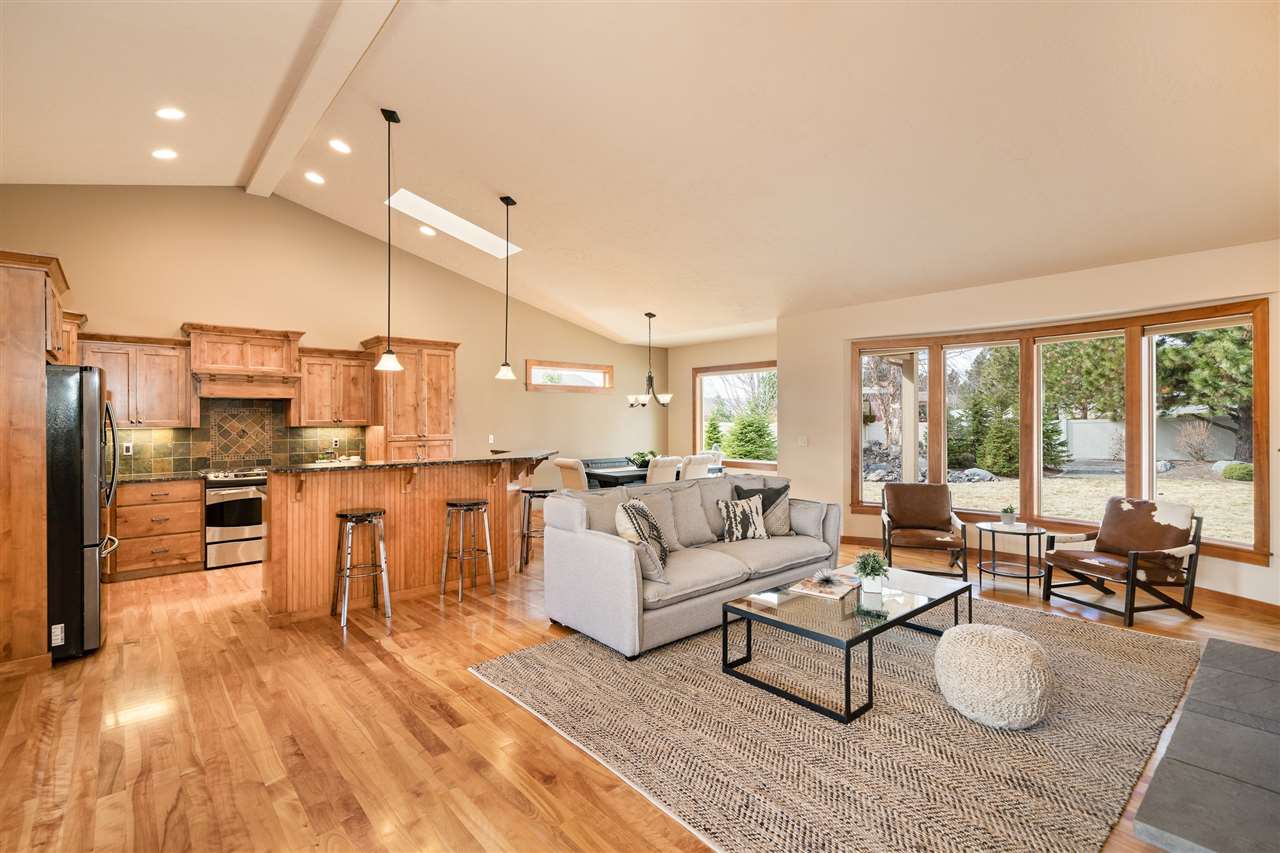 1712 South Steen Road Spokane Valley, WA 99037 - Photo 4 of 20 Gallery Image 4