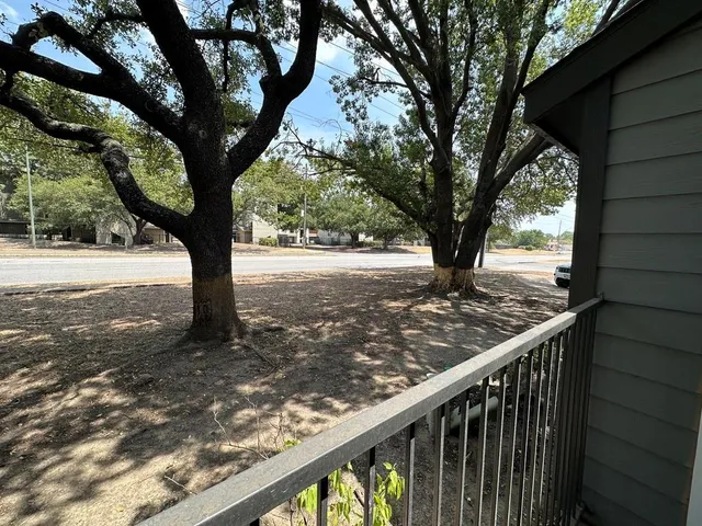 $895 | 9696 Walnut Street, Unit 105, Dallas, TX 75243