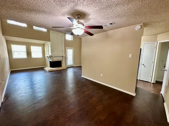 $895 | 9696 Walnut Street, Unit 105, Dallas, TX 75243