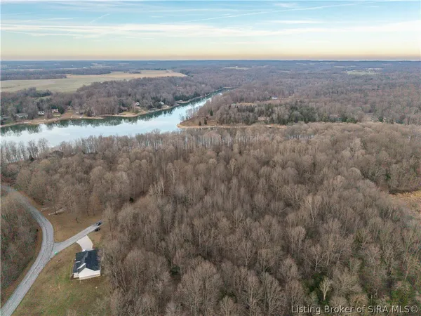 $199,000 | Pine Shore Drive, Elizabeth, IN 47117