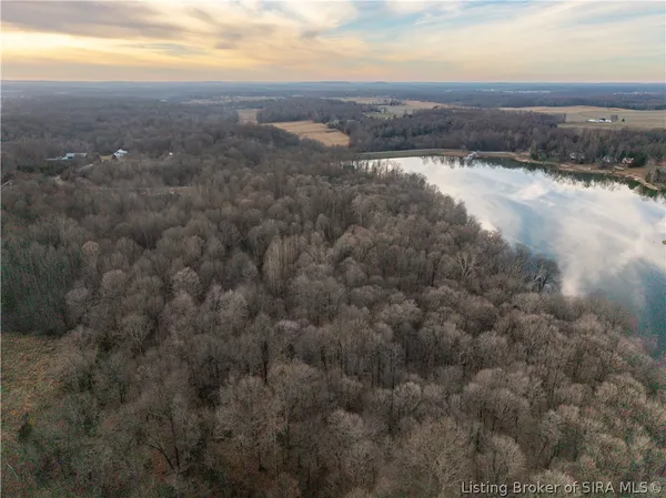 $199,000 | Pine Shore Drive, Elizabeth, IN 47117