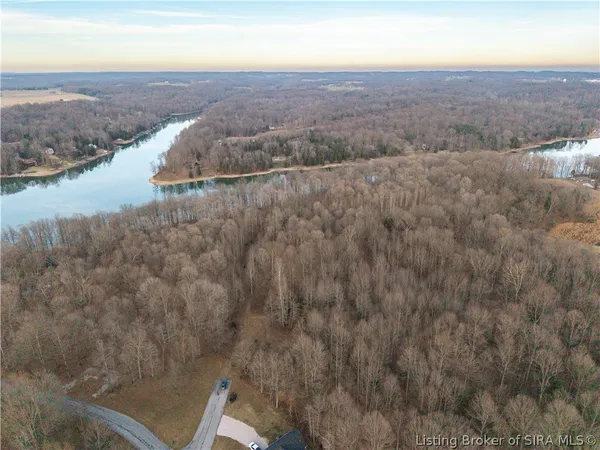 $199,000 | Pine Shore Drive, Elizabeth, IN 47117