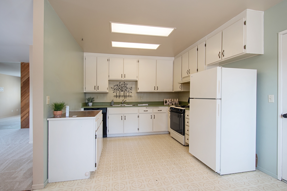 1708 Rees Road San Marcos, CA 92069 - Photo 4 of 12