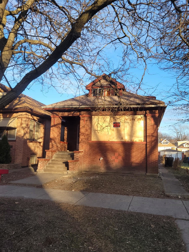 8539 South Carpenter Street Chicago, IL 60620 - Photo 1 of 18