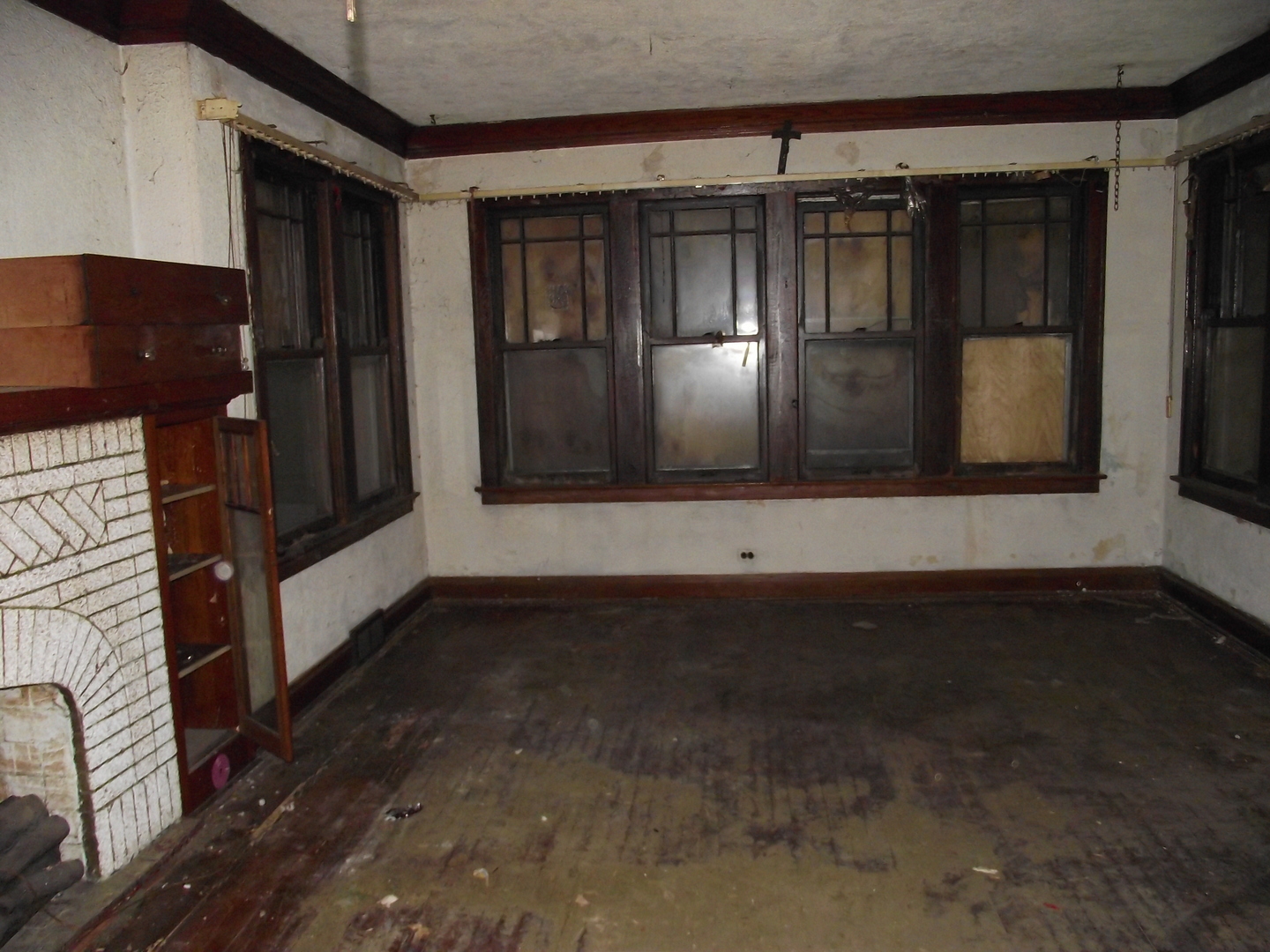 8539 South Carpenter Street Chicago, IL 60620 - Photo 2 of 18