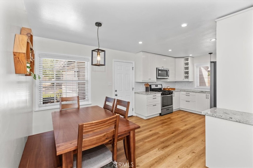 14125 Halper Road Poway, CA 92064 - Photo 10 of 36