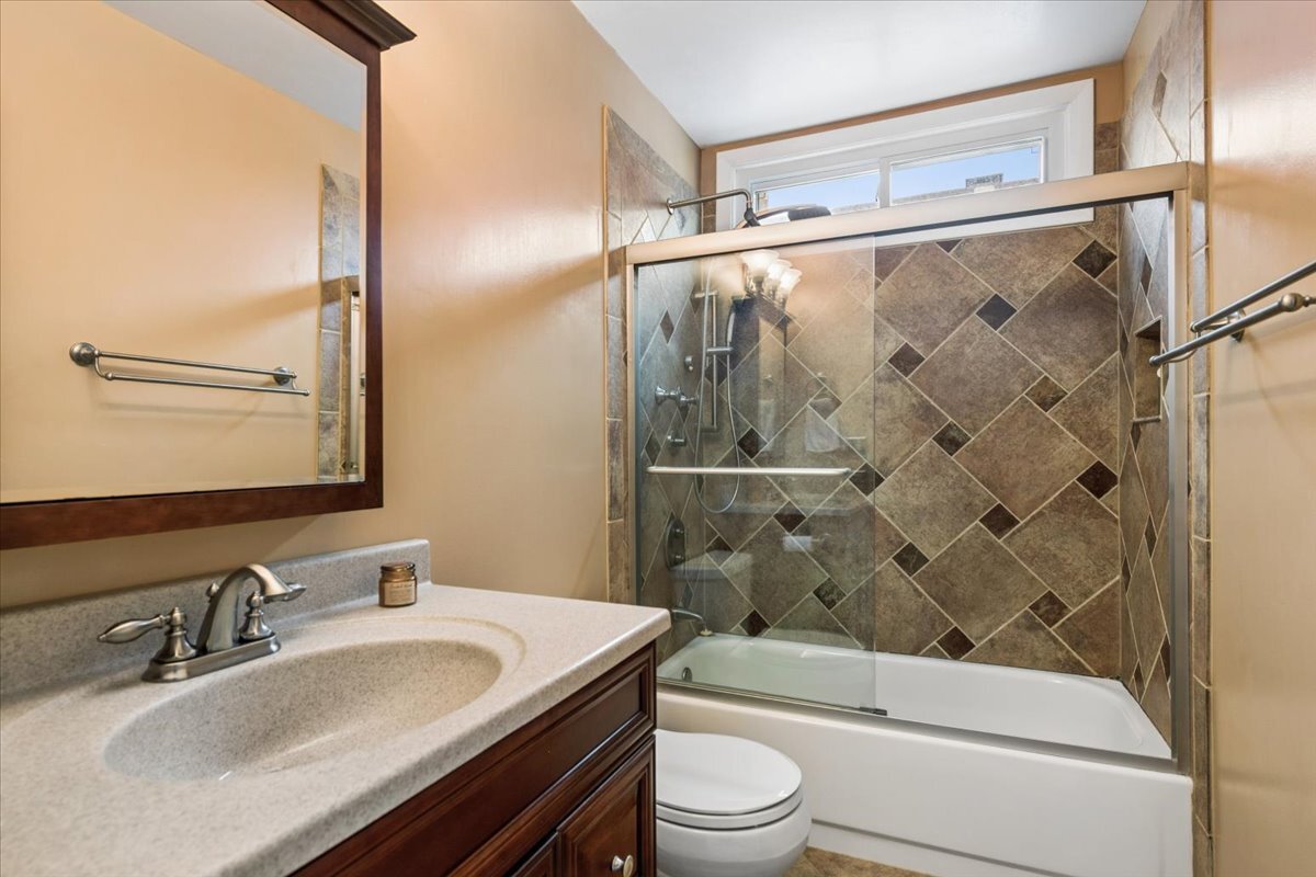 1237 Churchill Road Bartlett, IL 60103 - Photo 22 of 35