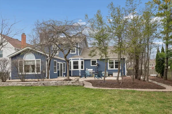 $500,000 | 1237 Churchill Road, Bartlett, IL 60103