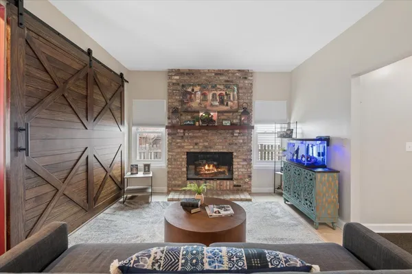 $500,000 | 1237 Churchill Road, Bartlett, IL 60103