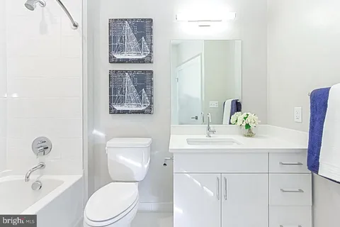 $3,200 | 1500 Pennsylvania Ave. Southeast, Unit 308, Washington, DC 20003